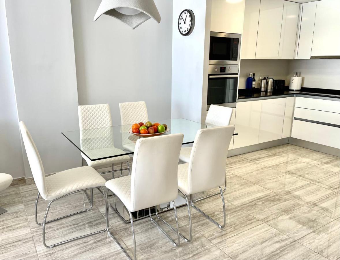 Exclusive Apartments On The First Line Of Benidorm Mar Y Sol Exteriör bild