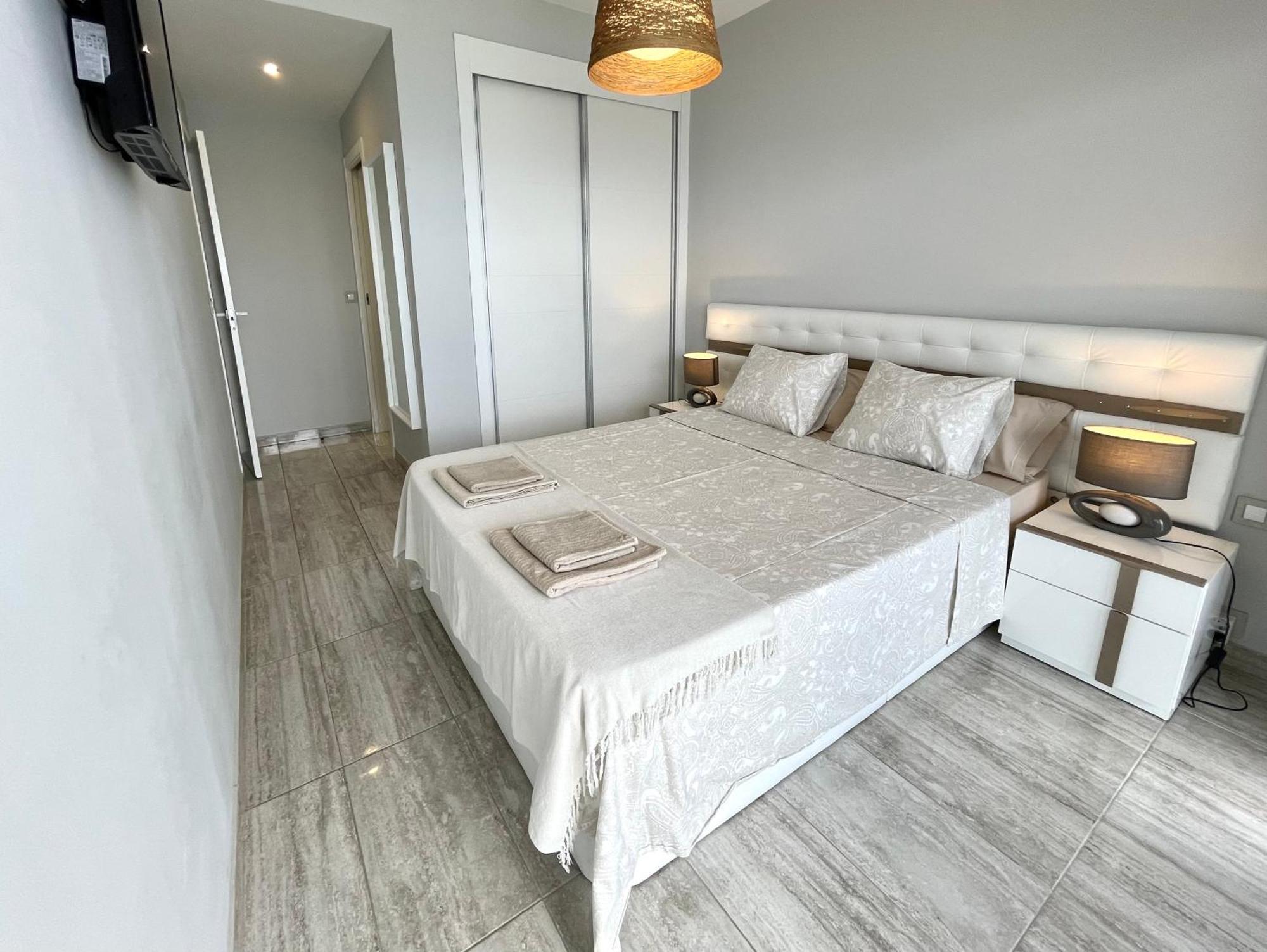 Exclusive Apartments On The First Line Of Benidorm Mar Y Sol Exteriör bild