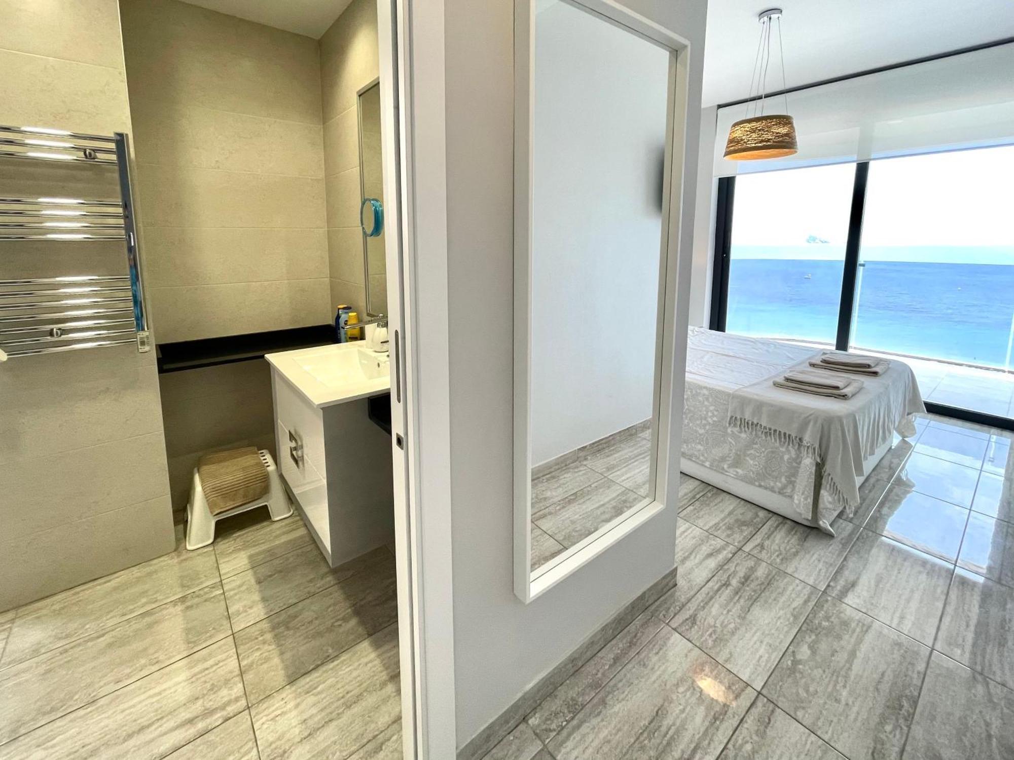 Exclusive Apartments On The First Line Of Benidorm Mar Y Sol Exteriör bild