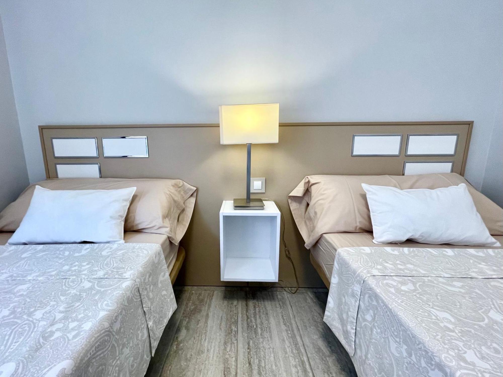 Exclusive Apartments On The First Line Of Benidorm Mar Y Sol Exteriör bild